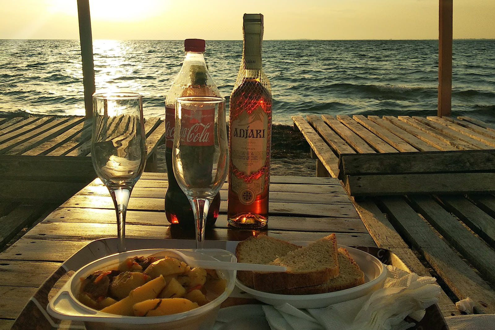 Романтический ужин на острове Джарылгач