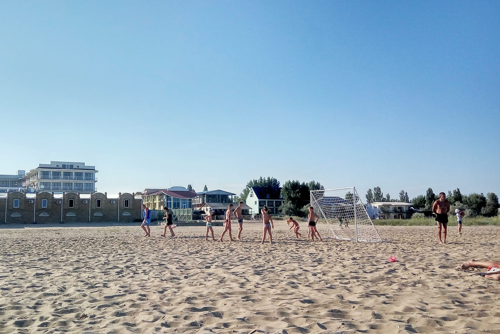 Волейбольная площадка на пляже Каролино-Бугаза