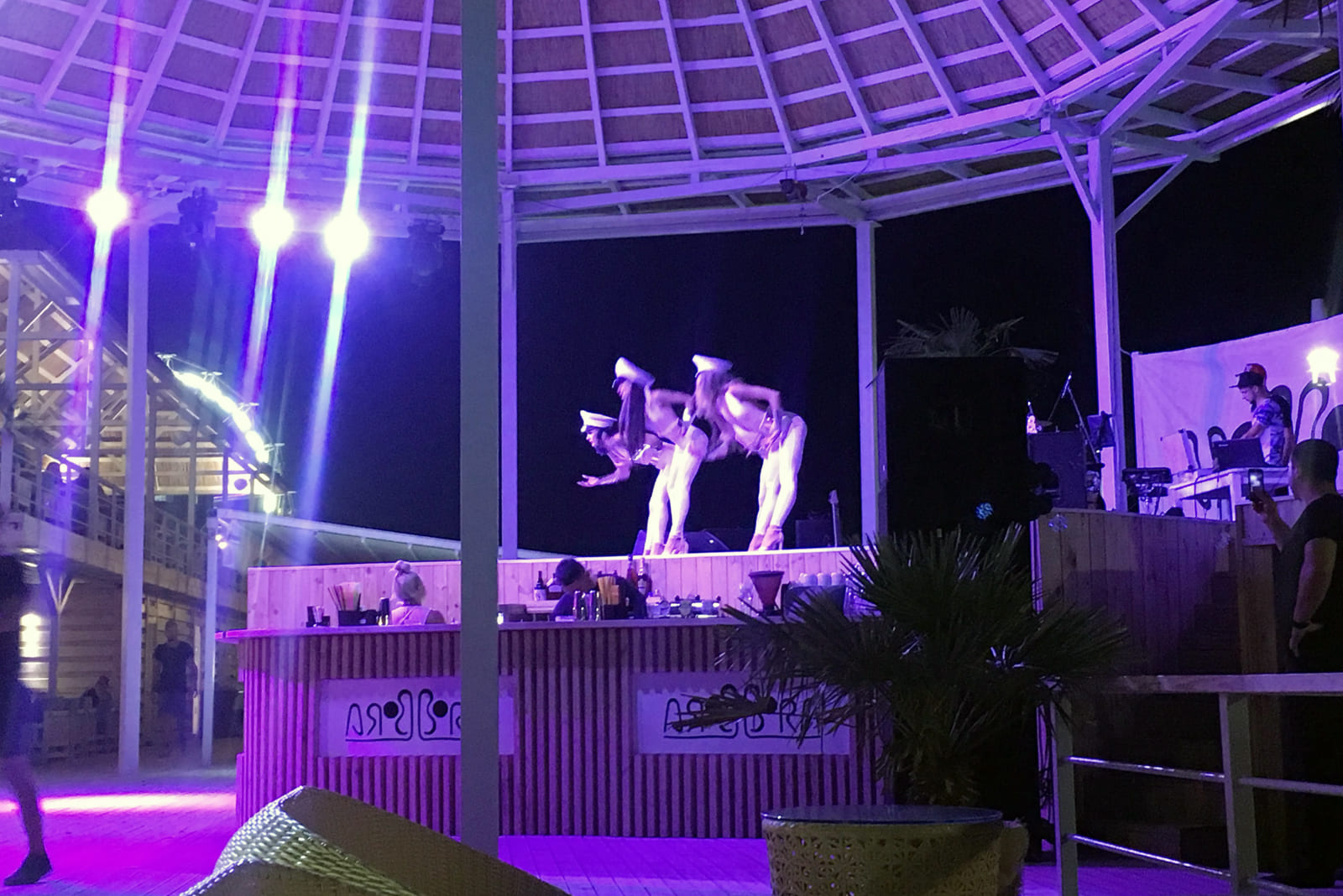 Вечеринка в ночном клубе «Bora-Bora» в Коблево