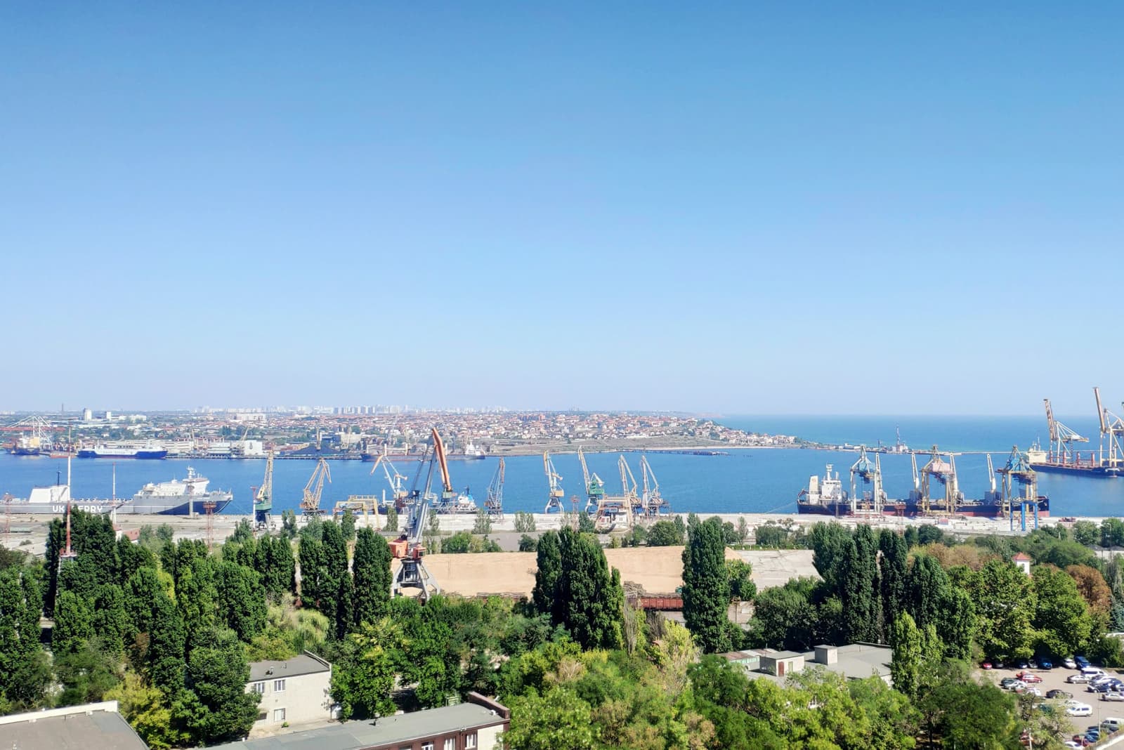 Морской торговый порт Черноморска